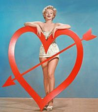 HAPPY VALENTINES DAY: MARILYN IN LOVE